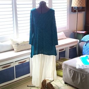 Long Sleeve Teal & Black pattern tunic XL